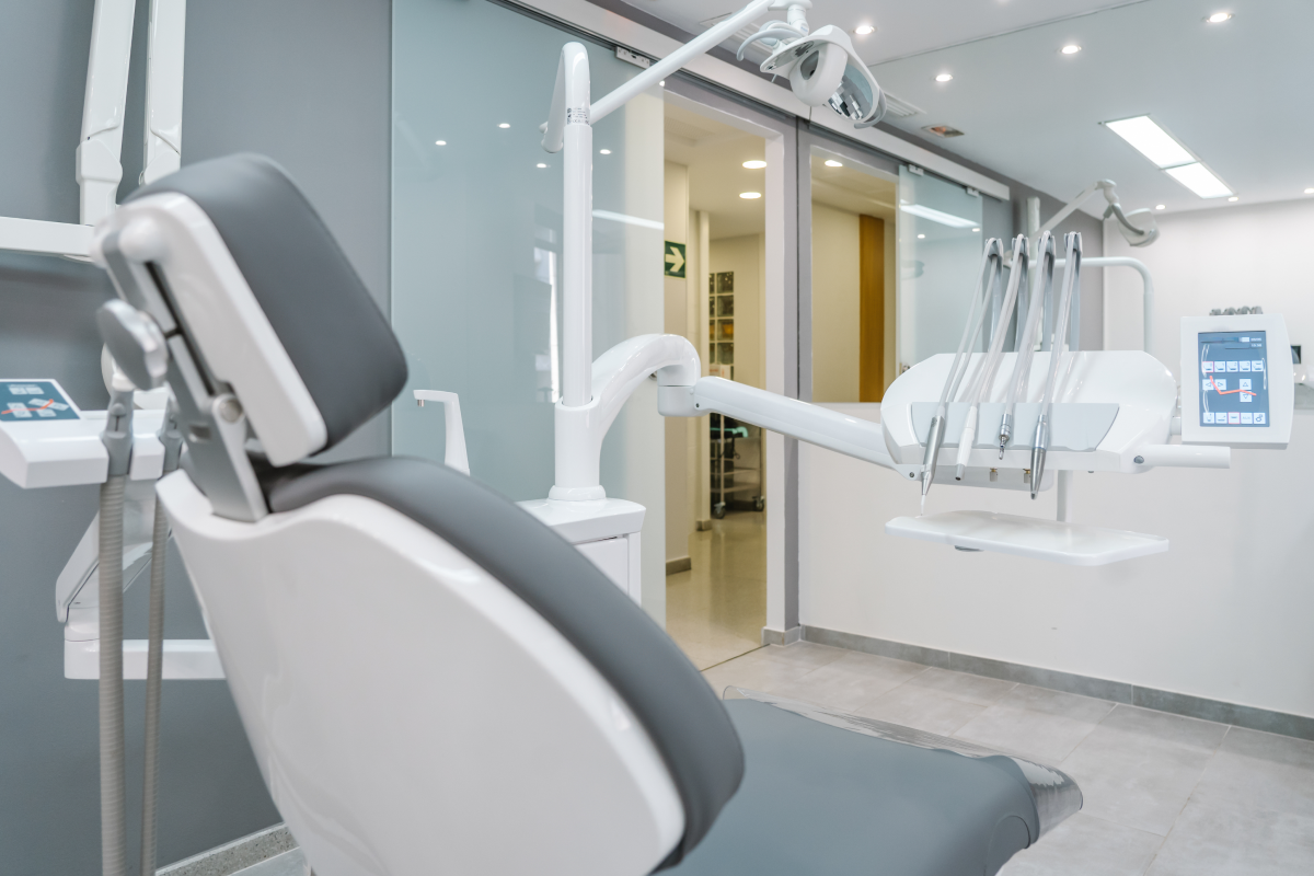 adobestock Cabinet du Dr Christophe Albert Dentistes à Metz | Esthétique dentaire | Cabinet dentaire des Ormes